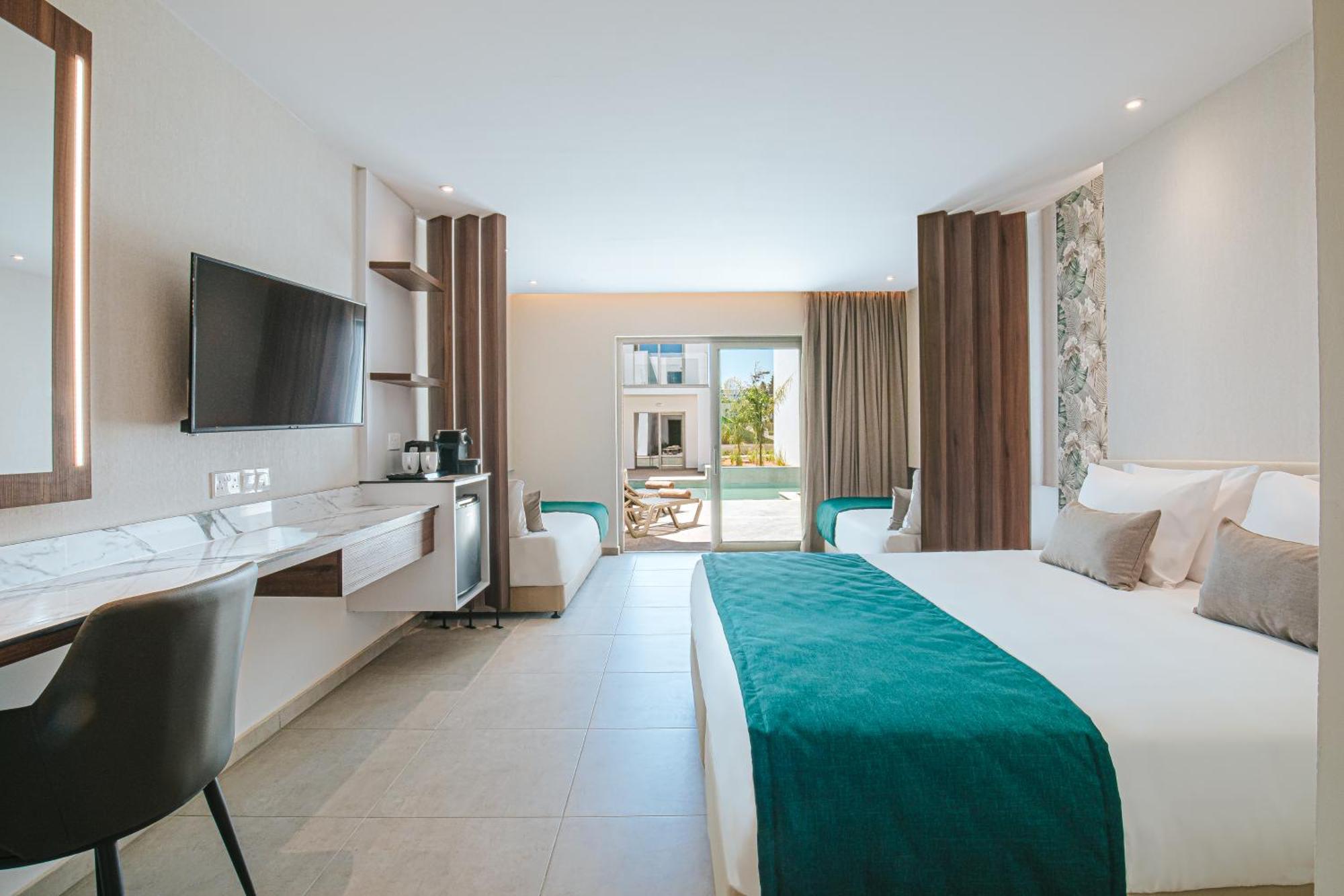 Atlantica Sungarden Park Hotel Ayia Napa Exterior photo